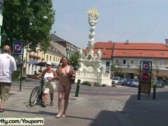 Sweet Blonde Shows Their Naked Body In Public Thumb